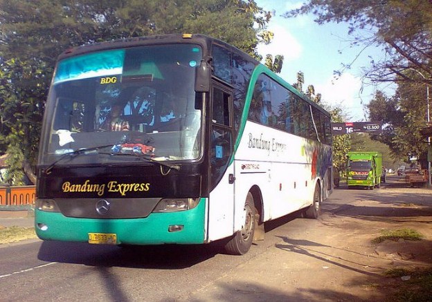 Tiket Bus Jogja Bandung