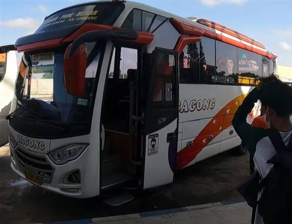 Tiket Bus Blitar Surabaya